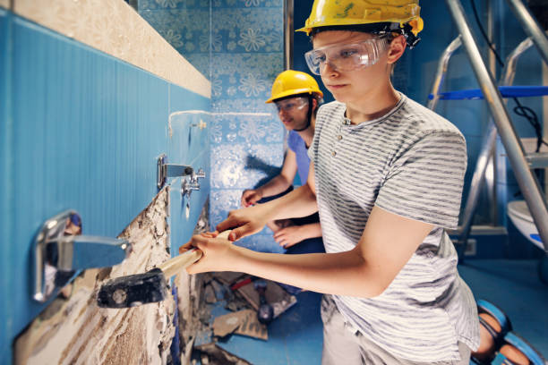 Best Emergency Mold Remediation  in Highland Heights, KY